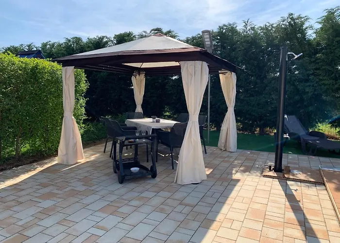 Lägenhet Fullhouse Apartmanhaz Zamárdi